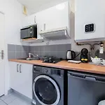 Appartement Service - Vue Sur Le Musee - Paris 5 - Flat-Guest